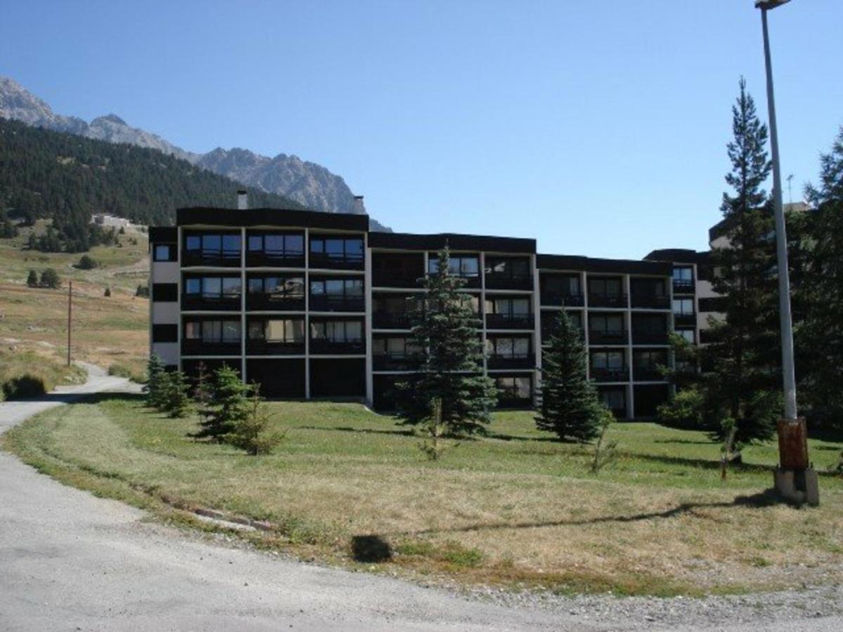 Studio Renove Pour 3 Au Centre De Montgenevre Avec Parking - Fr-1-266-166 Exterior foto